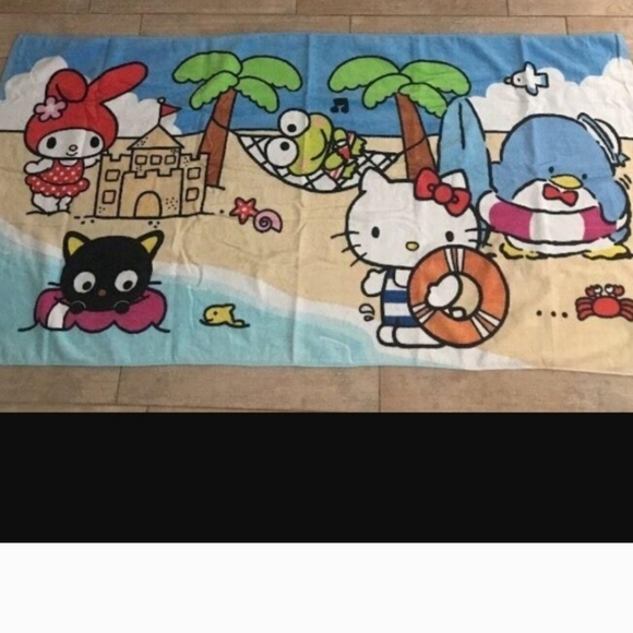 Sanrio Hello Kitty Tote Bag and Beach Towel NEW Loot Crate Exclusive - Picture 2 of 2